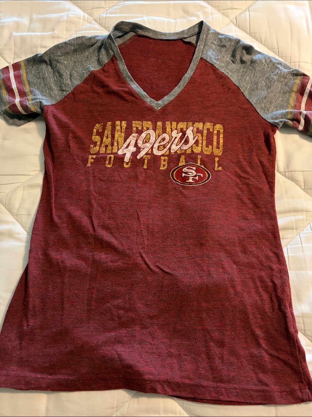 San Francisco 49ers V-Neck Football Tee - Red & Gray